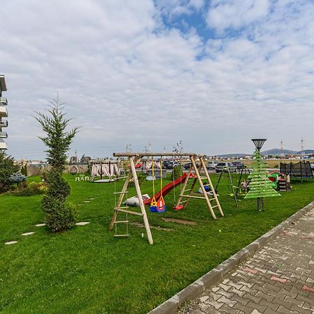 Zen Apartments Brasov Luaran gambar
