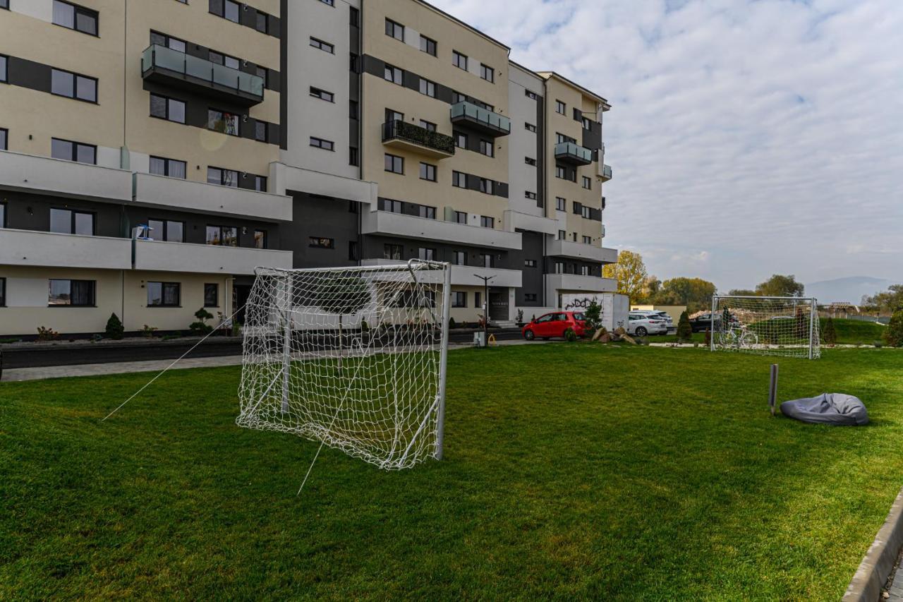 Zen Apartments Brasov Luaran gambar