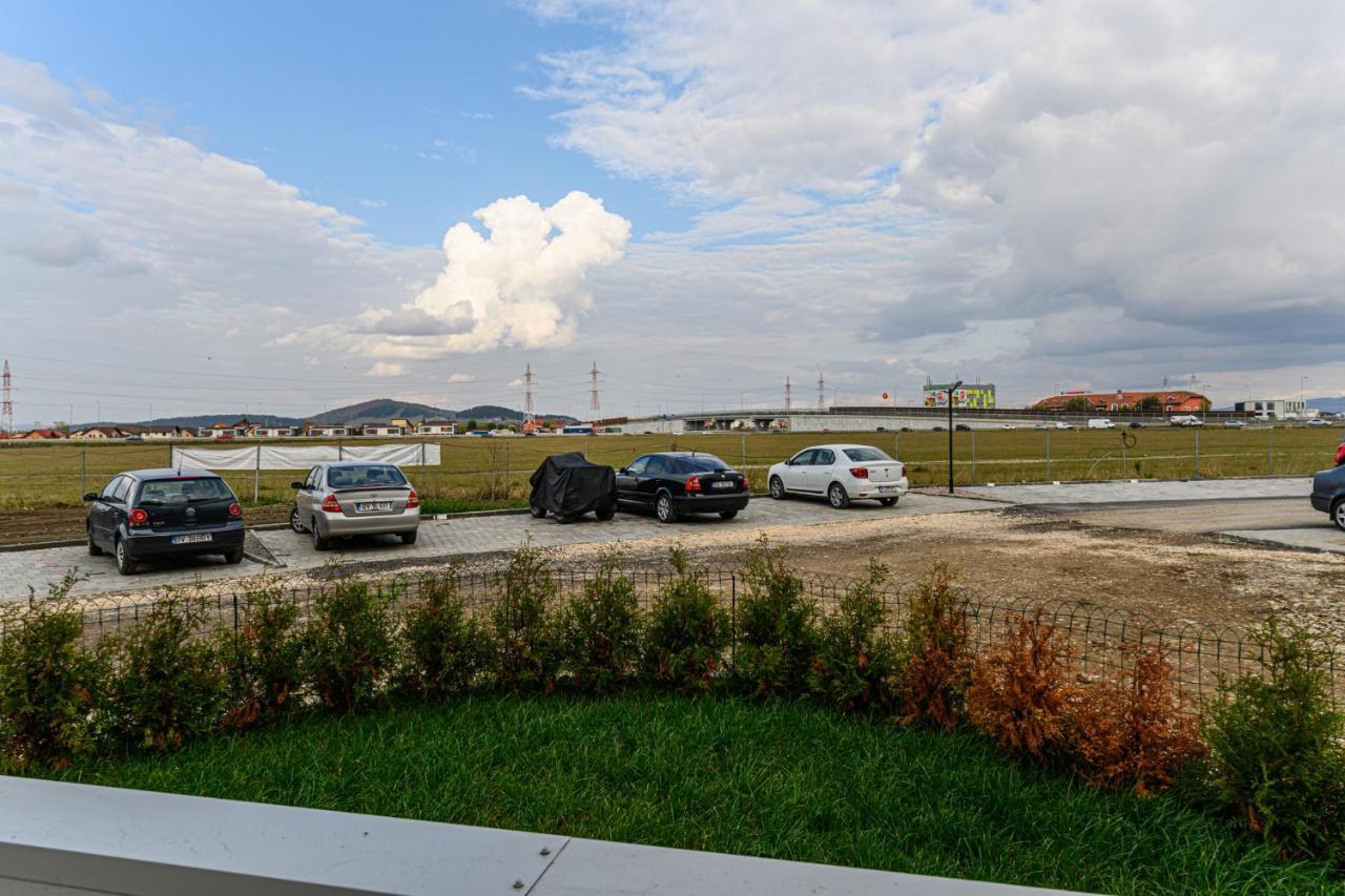 Zen Apartments Brasov Luaran gambar