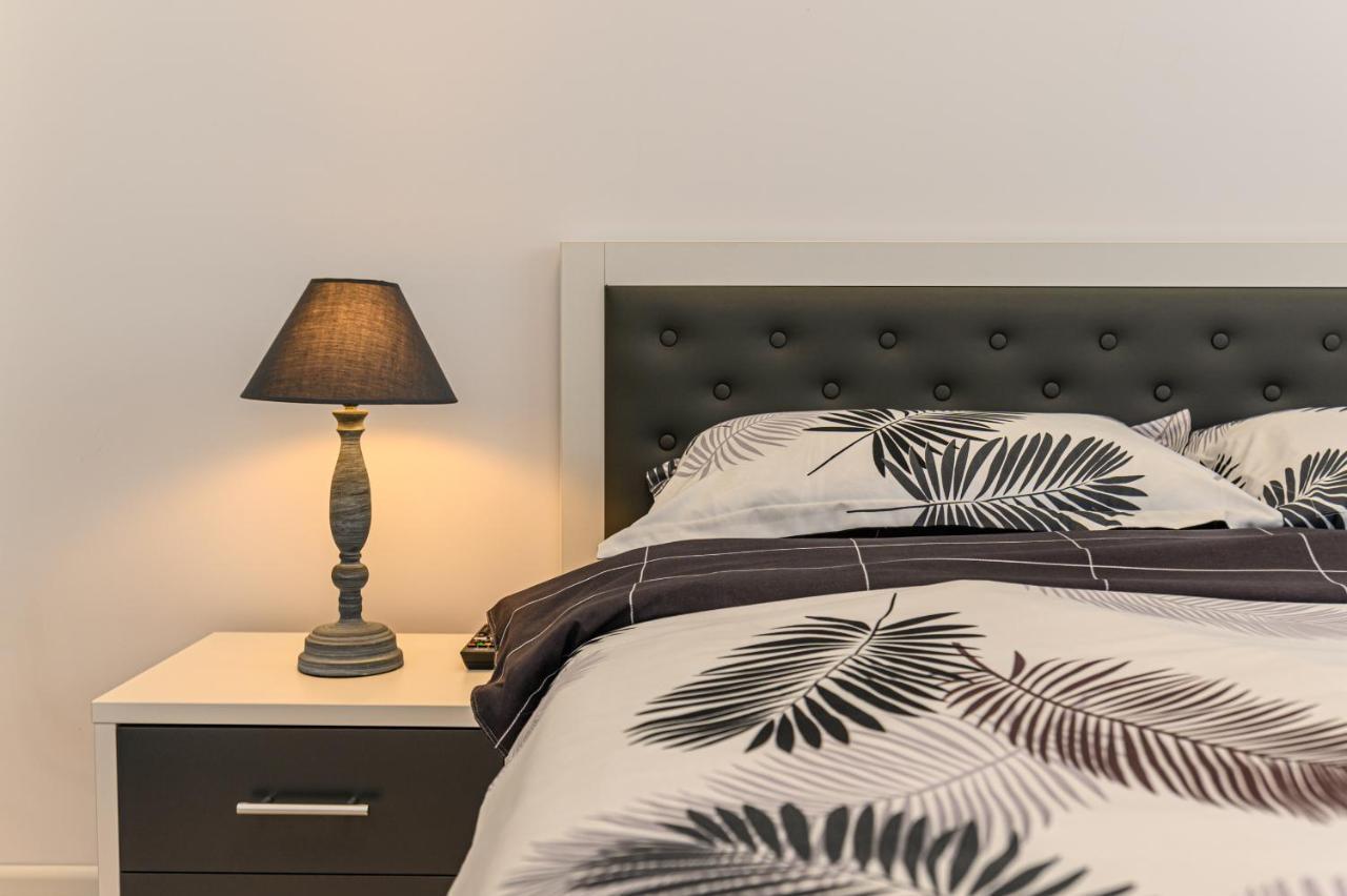 Zen Apartments Brasov Luaran gambar