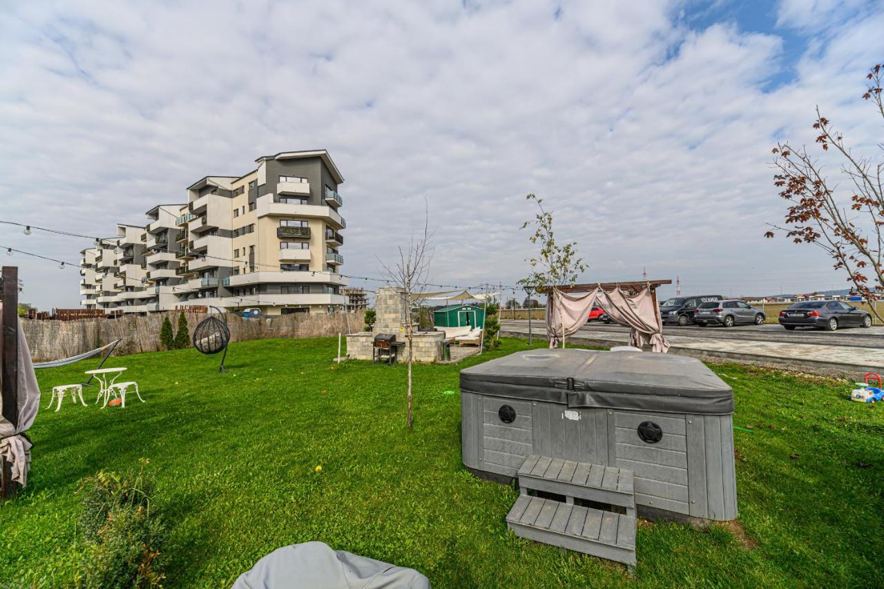 Zen Apartments Brasov Luaran gambar