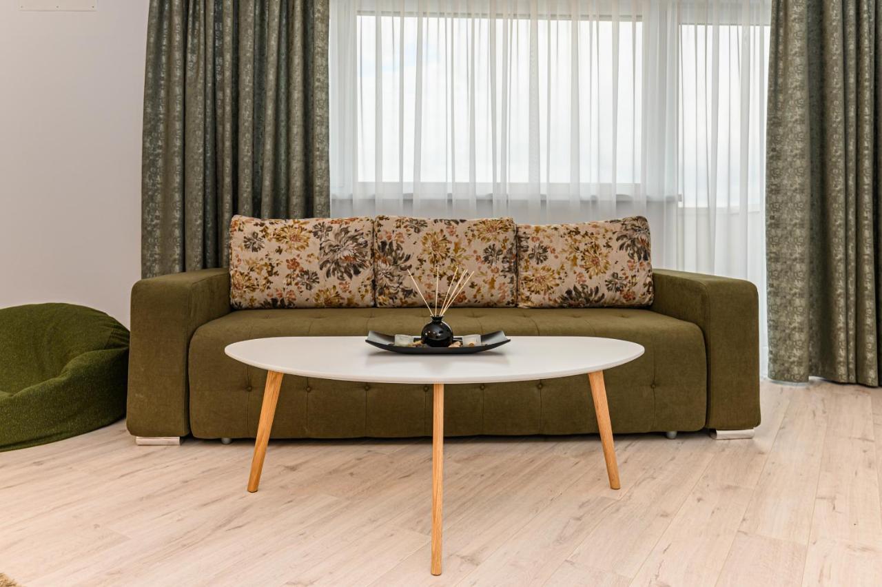 Zen Apartments Brasov Luaran gambar